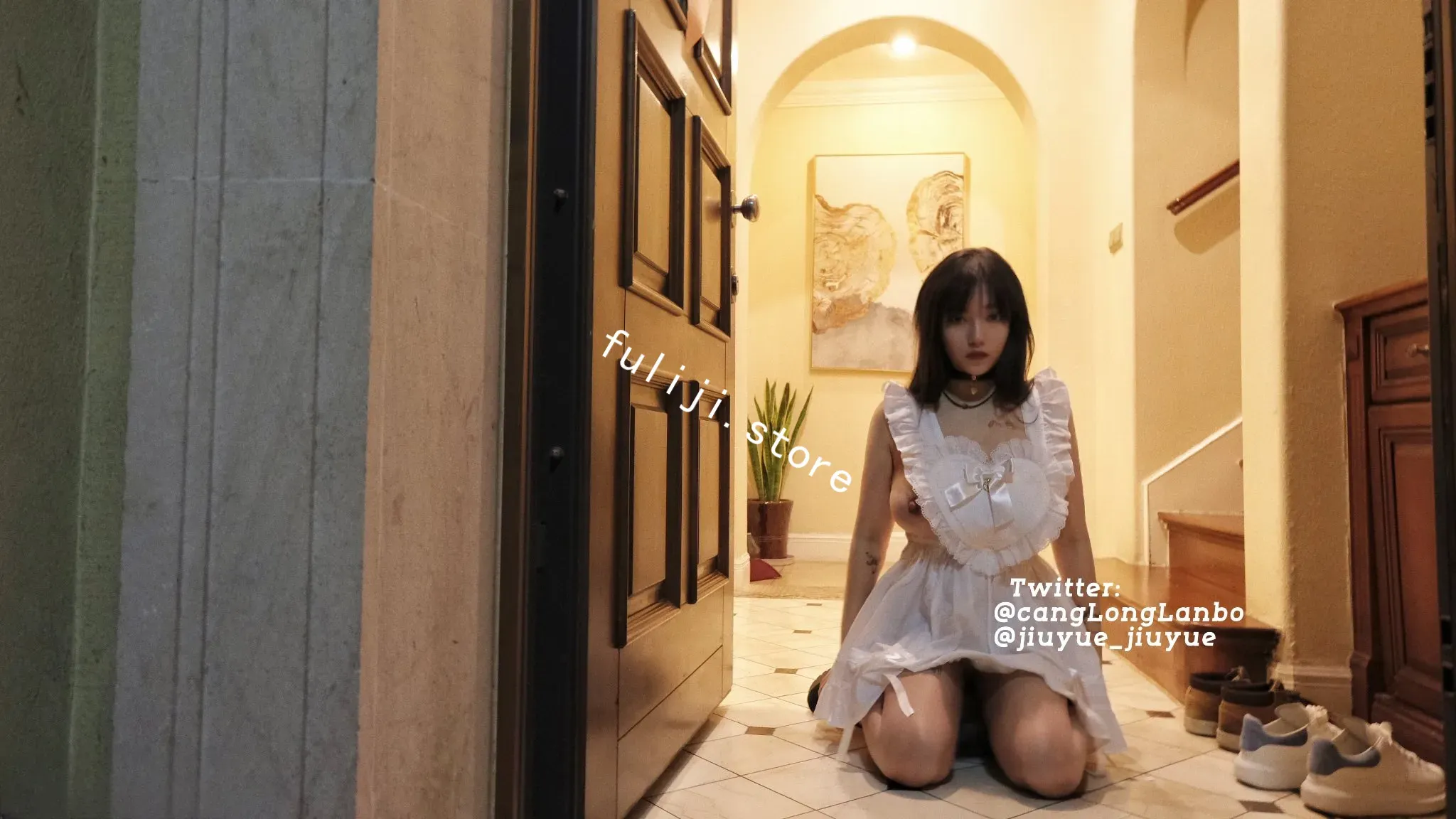 推特巨乳女神『WisdomZ酒月』 调教巨乳自拍合集 【27V 1738p 1.7G】