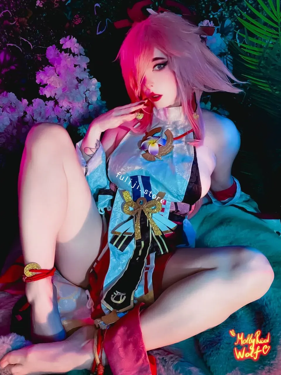 cosplay圈顶流『MollyRedWolf』付费订阅合集【377v 802G】