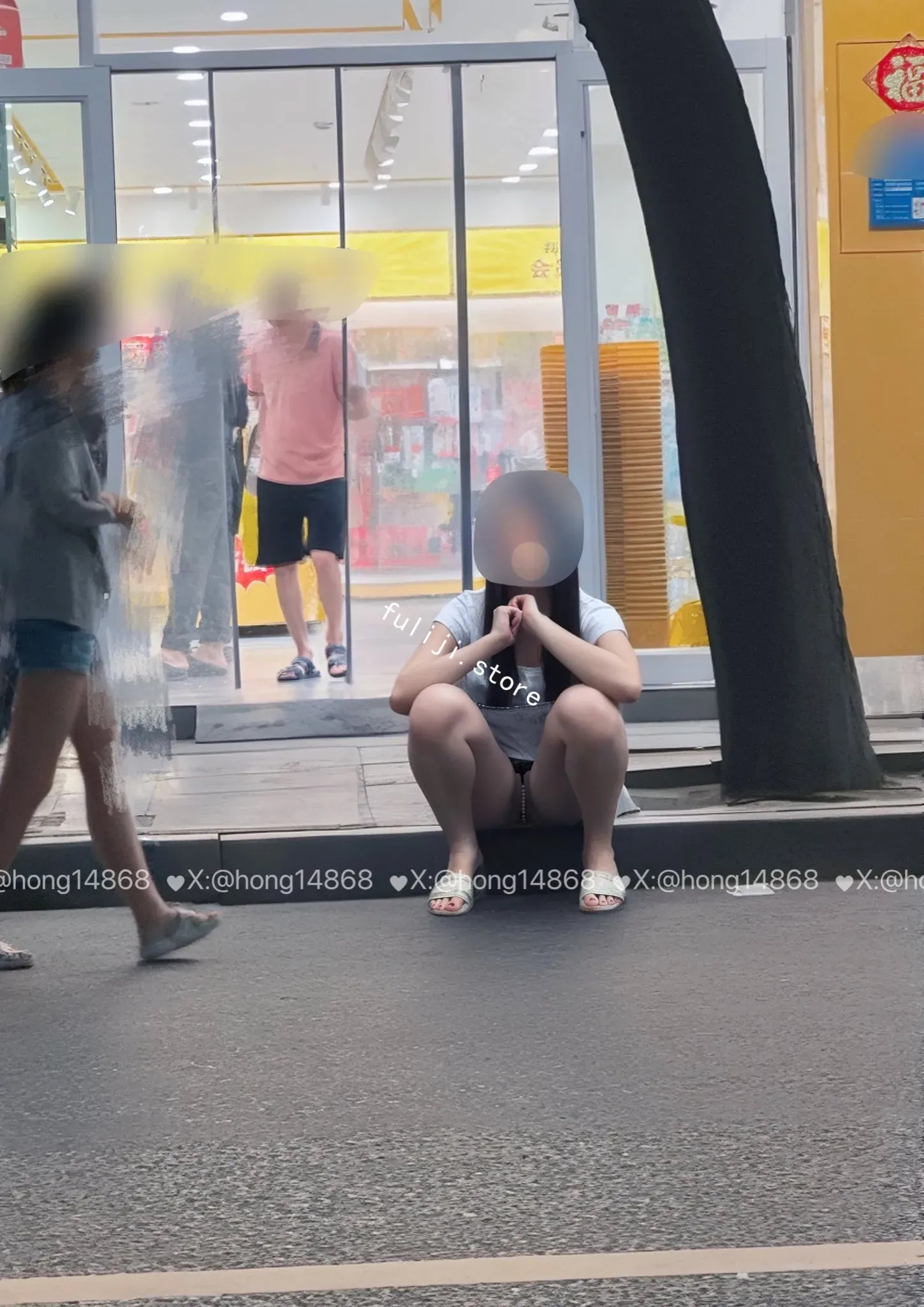 推特露出社死任务反差女医生【hong14868】合集【4.8G】