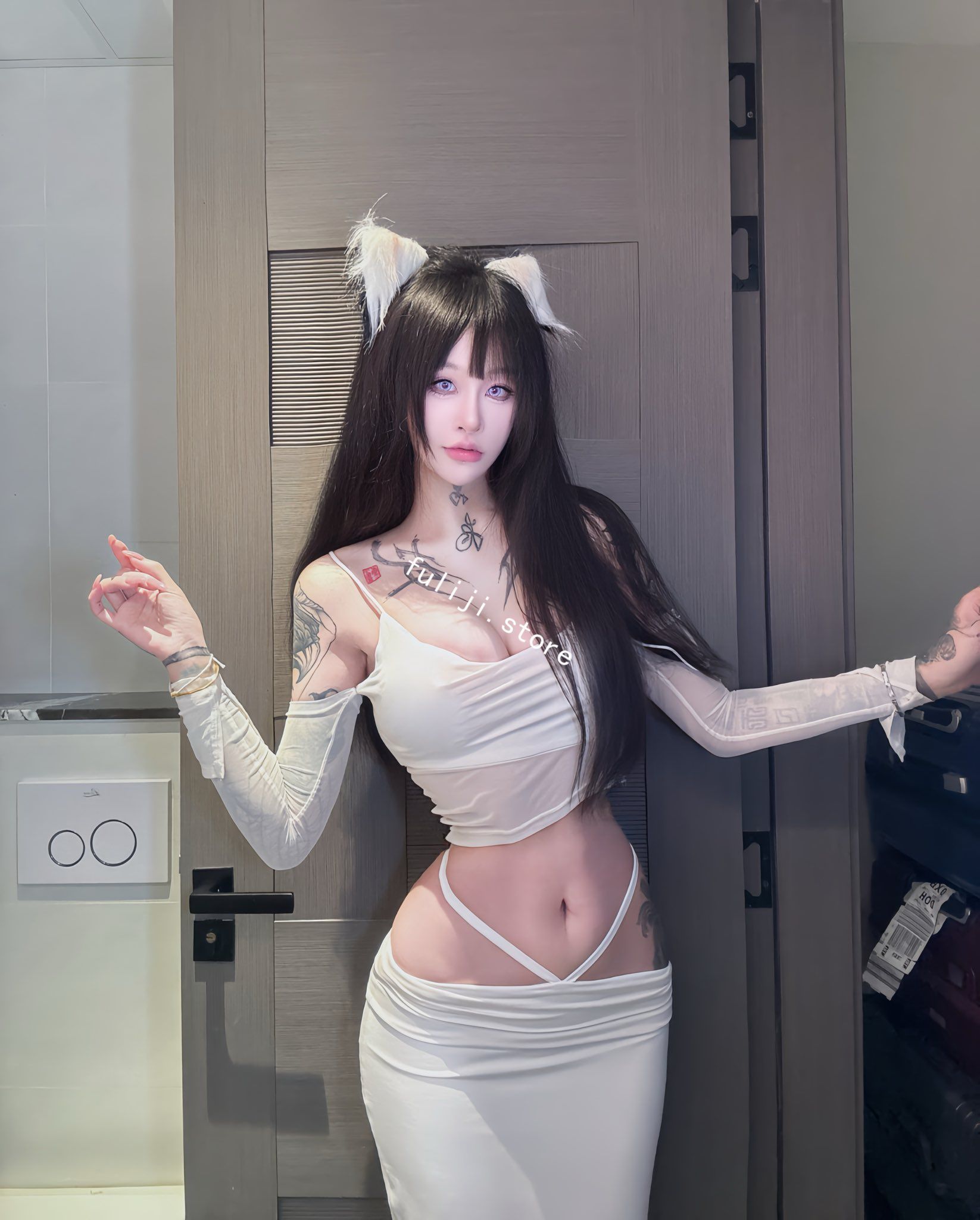 极品反差颜值女神【九条南无@rercardo】会员群福利合集【26.4G】