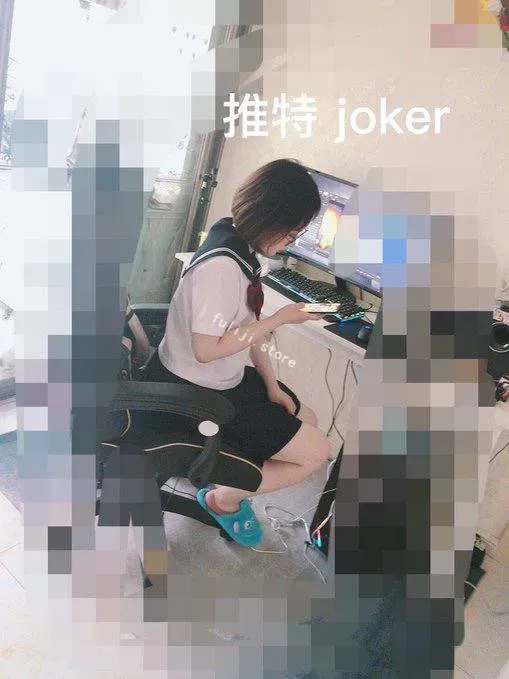 推特大神【曹长卿joker】调教反差婊合集【134G】